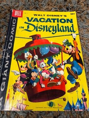 Disney Yellow Vintage-Style 'Vacation in Disneyland' Comic Cover